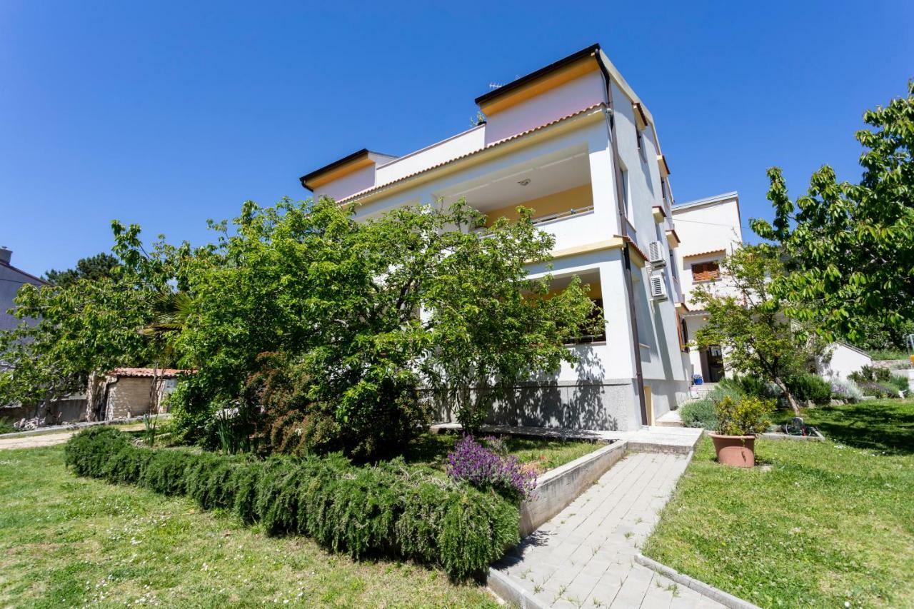 Apartment Zvone Baska  Bagian luar foto