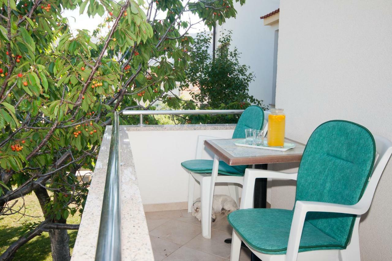 Apartment Zvone Baska  Bagian luar foto